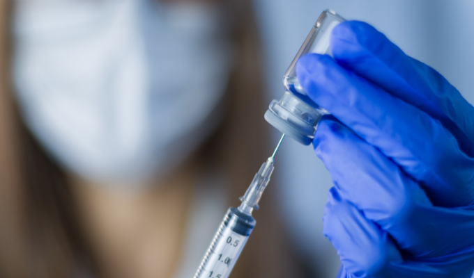 Farmacêutica solicita à Anvisa registro de vacina inalável contra Covid-19